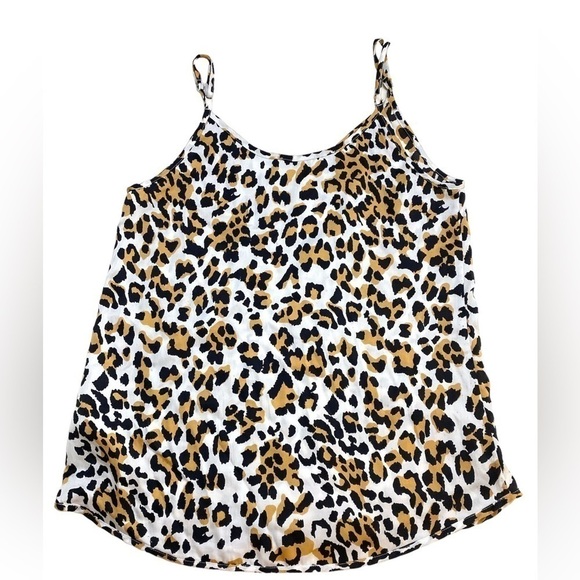 Aritiza Babaton - Everly Camisole - Picture 5 of 9